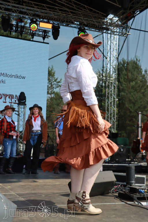 Fotorelacja XIX: Konkurs na strój w stylu Country - Festiwal z Kopyta w Gniazdowie