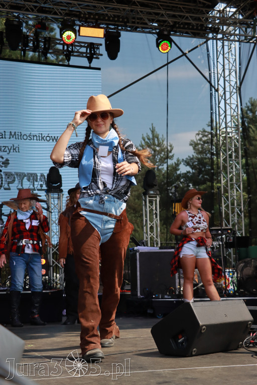 Fotorelacja XIX: Konkurs na strój w stylu Country - Festiwal z Kopyta w Gniazdowie