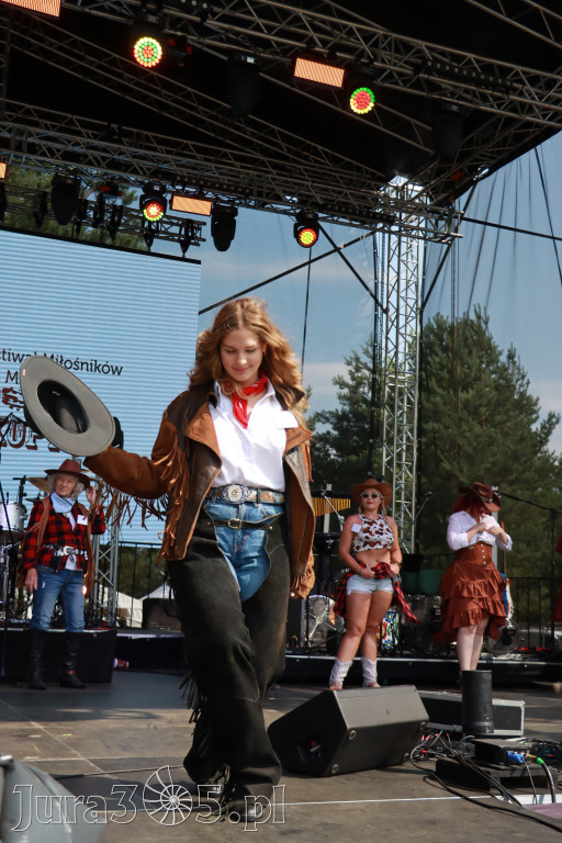 Fotorelacja XIX: Konkurs na strój w stylu Country - Festiwal z Kopyta w Gniazdowie