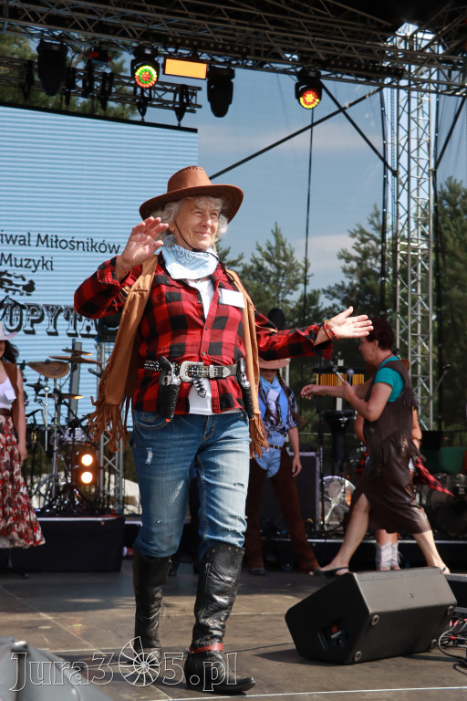 Fotorelacja XIX: Konkurs na strój w stylu Country - Festiwal z Kopyta w Gniazdowie