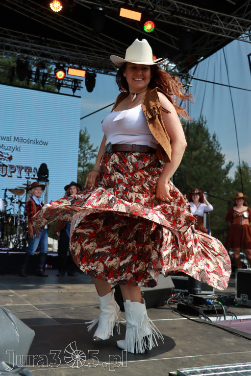 Fotorelacja XIX: Konkurs na strój w stylu Country - Festiwal z Kopyta w Gniazdowie