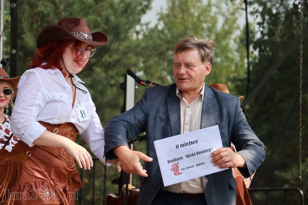 Fotorelacja XIX: Konkurs na strój w stylu Country - Festiwal z Kopyta w Gniazdowie