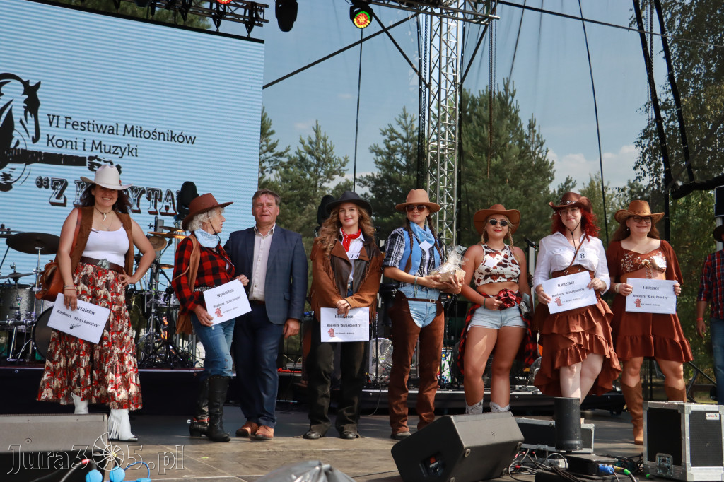 Fotorelacja XIX: Konkurs na strój w stylu Country - Festiwal z Kopyta w Gniazdowie
