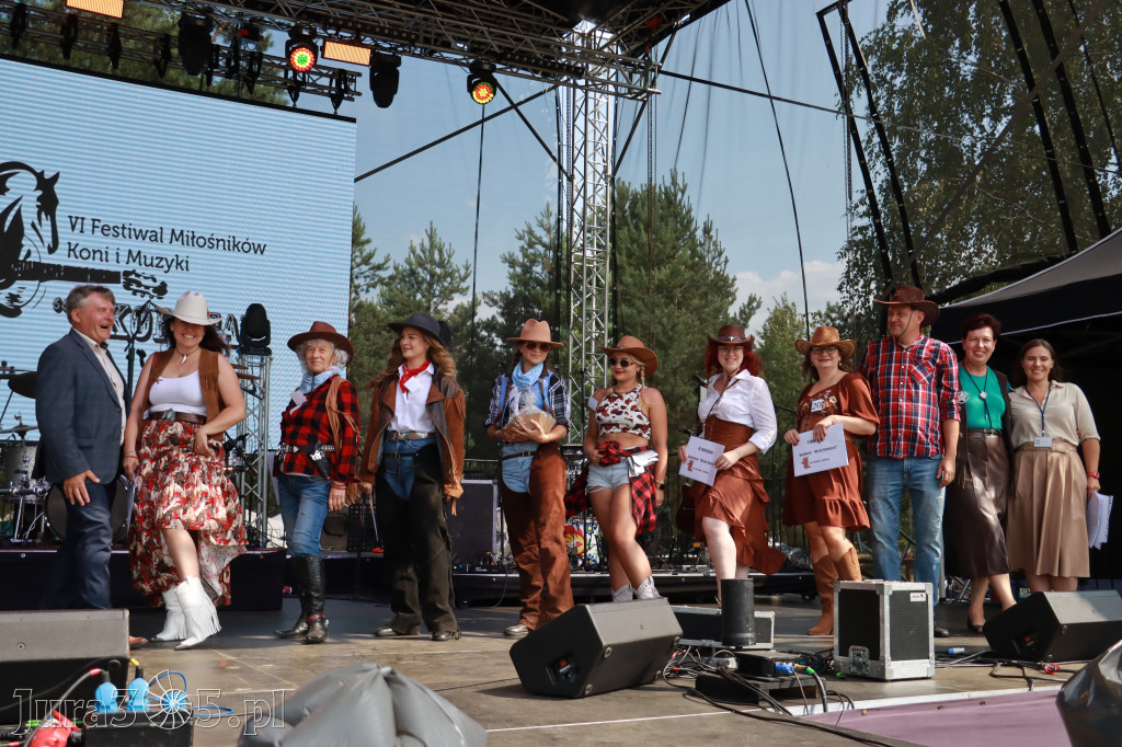 Fotorelacja XIX: Konkurs na strój w stylu Country - Festiwal z Kopyta w Gniazdowie