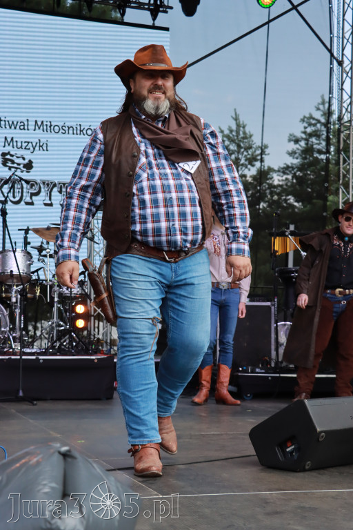 Fotorelacja XIX: Konkurs na strój w stylu Country - Festiwal z Kopyta w Gniazdowie
