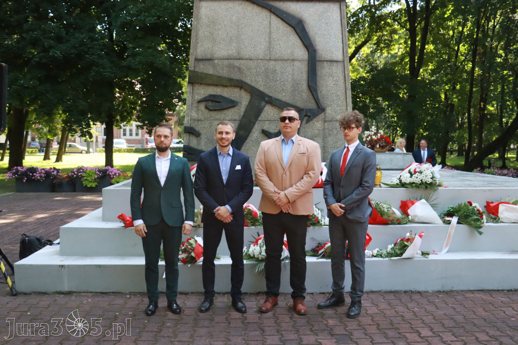 Fotorelacja: Obchody Święta Wojska Polskiego w Zawierciu