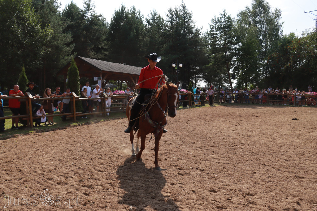Fotorelacja XXI: Kaskaderski pokaz jeździecki - Festiwal z Kopyta w Gniazdowie