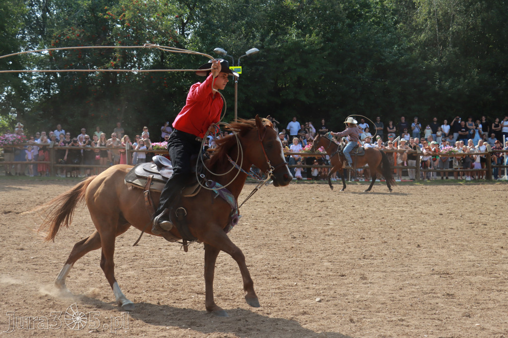 Fotorelacja XXI: Kaskaderski pokaz jeździecki - Festiwal z Kopyta w Gniazdowie