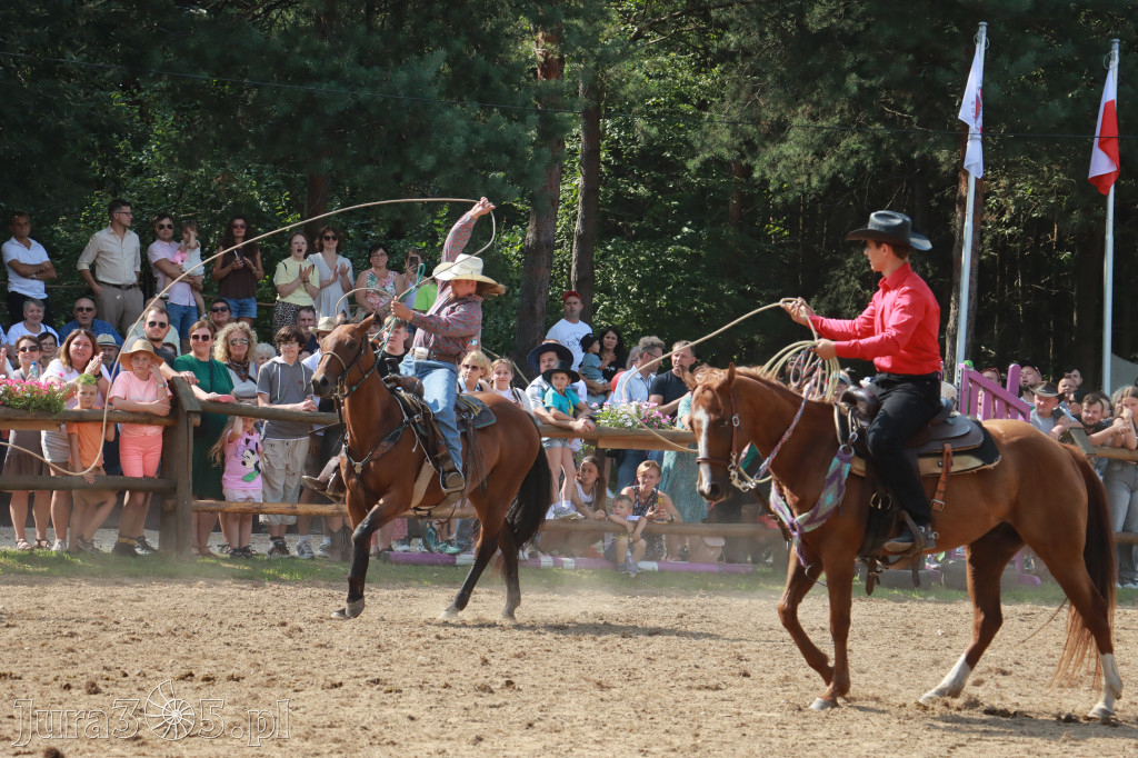 Fotorelacja XXI: Kaskaderski pokaz jeździecki - Festiwal z Kopyta w Gniazdowie