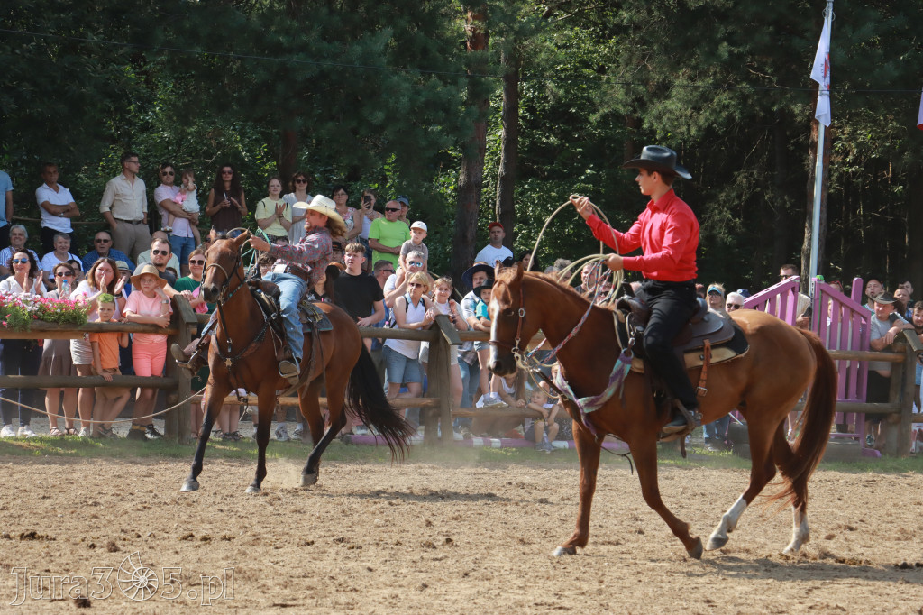 Fotorelacja XXI: Kaskaderski pokaz jeździecki - Festiwal z Kopyta w Gniazdowie