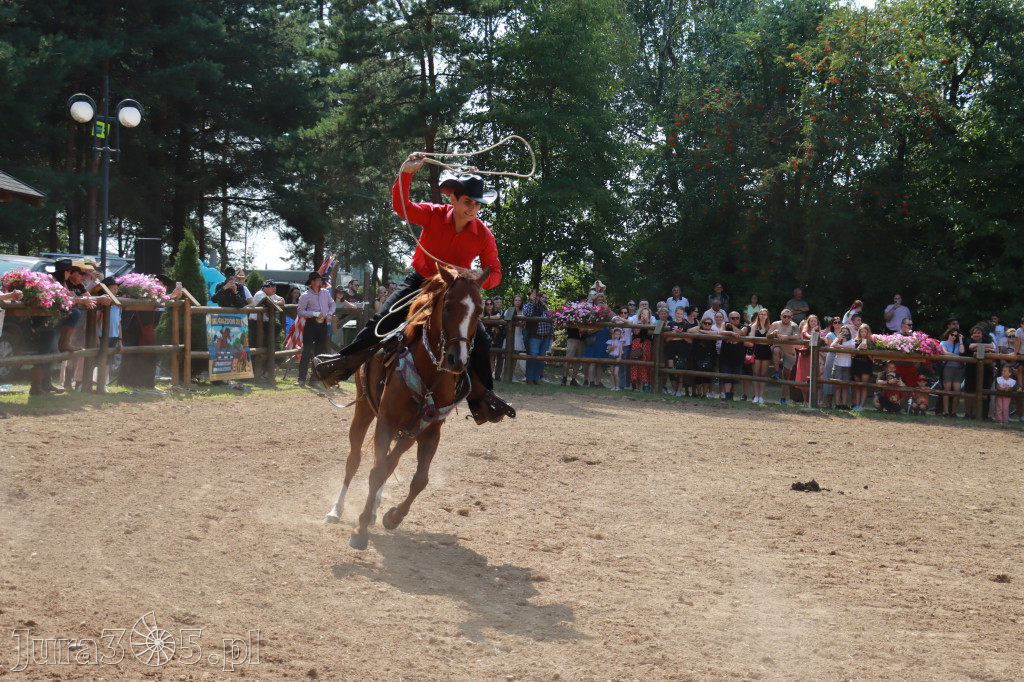Fotorelacja XXI: Kaskaderski pokaz jeździecki - Festiwal z Kopyta w Gniazdowie
