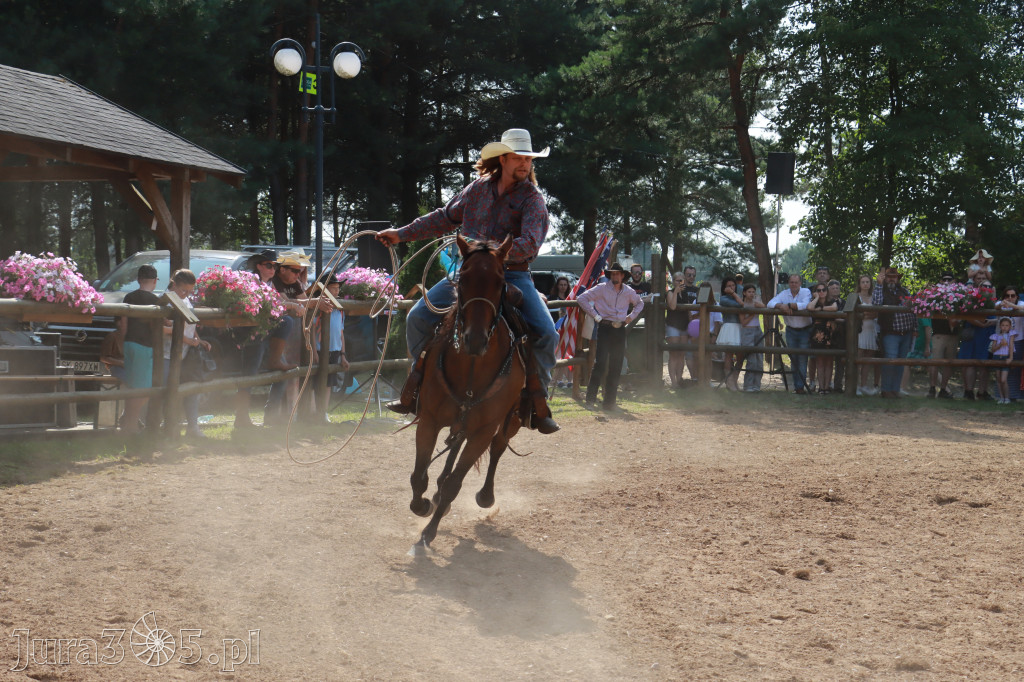 Fotorelacja XXI: Kaskaderski pokaz jeździecki - Festiwal z Kopyta w Gniazdowie
