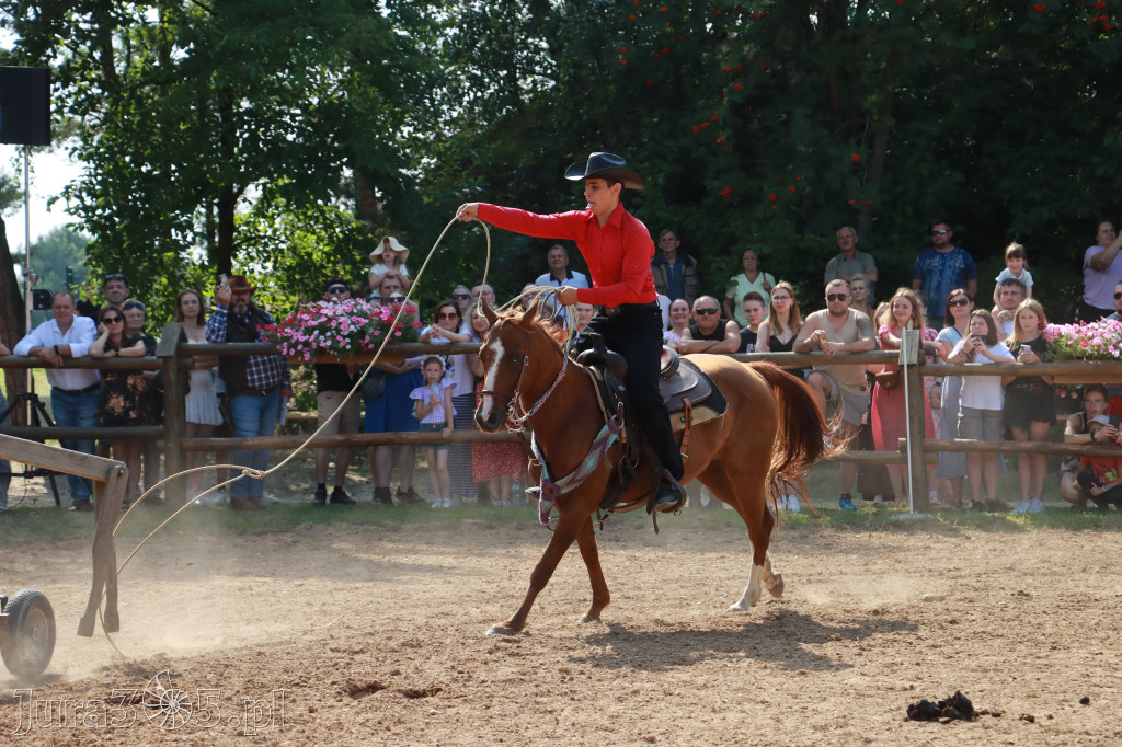 Fotorelacja XXI: Kaskaderski pokaz jeździecki - Festiwal z Kopyta w Gniazdowie