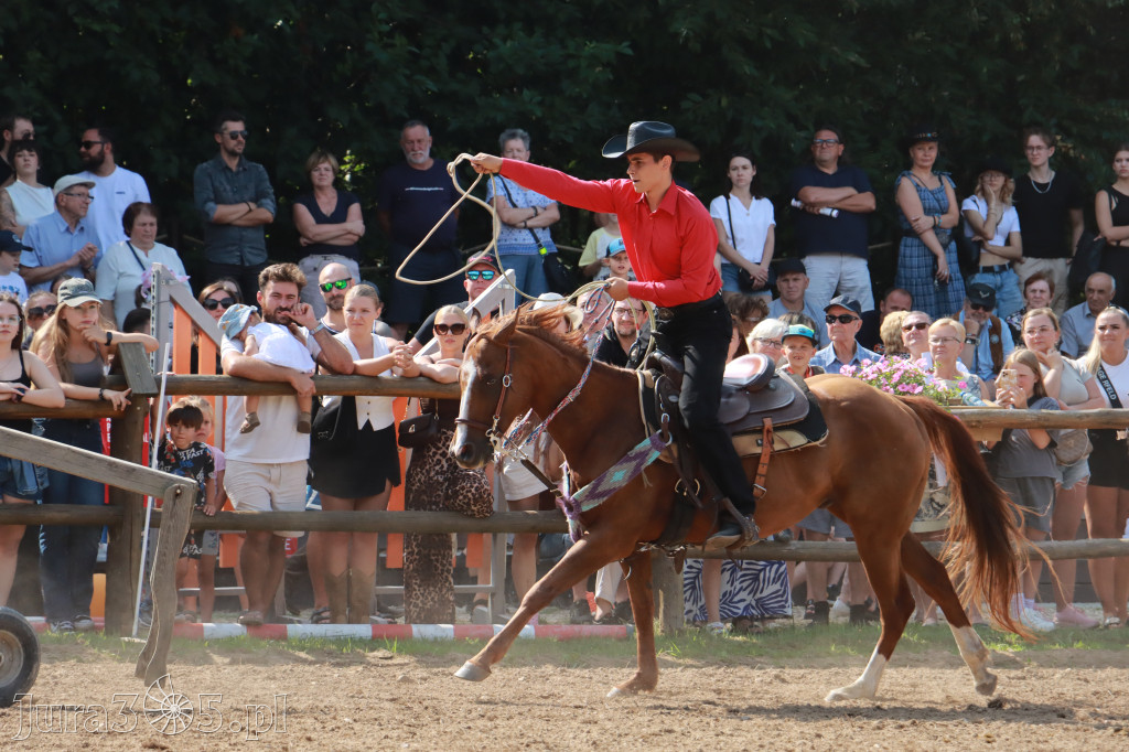 Fotorelacja XXI: Kaskaderski pokaz jeździecki - Festiwal z Kopyta w Gniazdowie