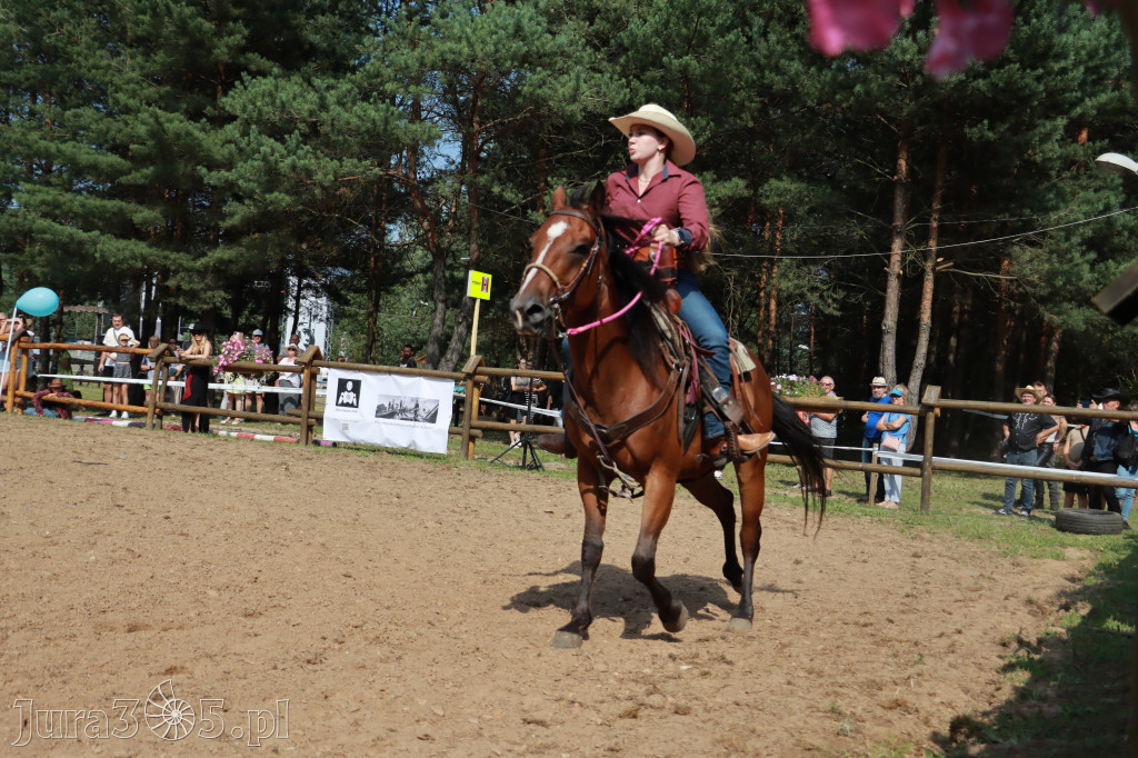 Fotorelacja XXI: Kaskaderski pokaz jeździecki - Festiwal z Kopyta w Gniazdowie
