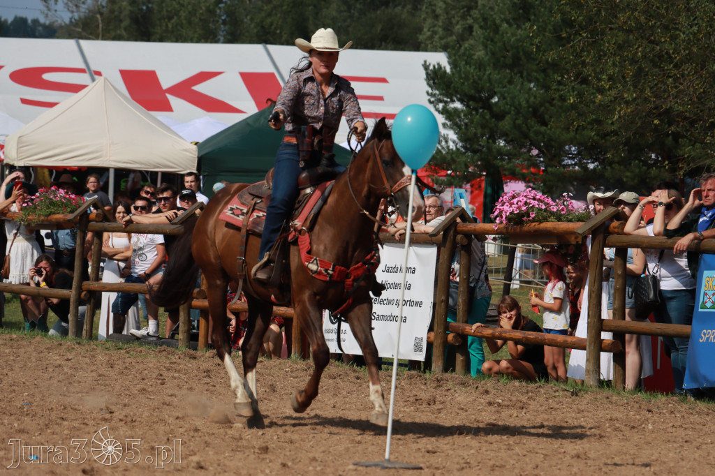 Fotorelacja XXI: Kaskaderski pokaz jeździecki - Festiwal z Kopyta w Gniazdowie