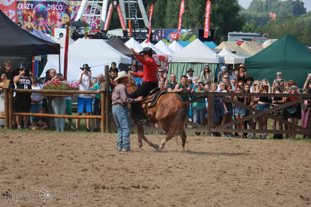 Fotorelacja XXI: Kaskaderski pokaz jeździecki - Festiwal z Kopyta w Gniazdowie