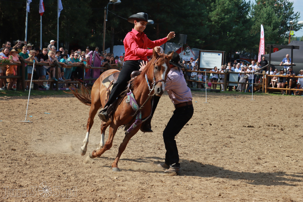 Fotorelacja XXI: Kaskaderski pokaz jeździecki - Festiwal z Kopyta w Gniazdowie