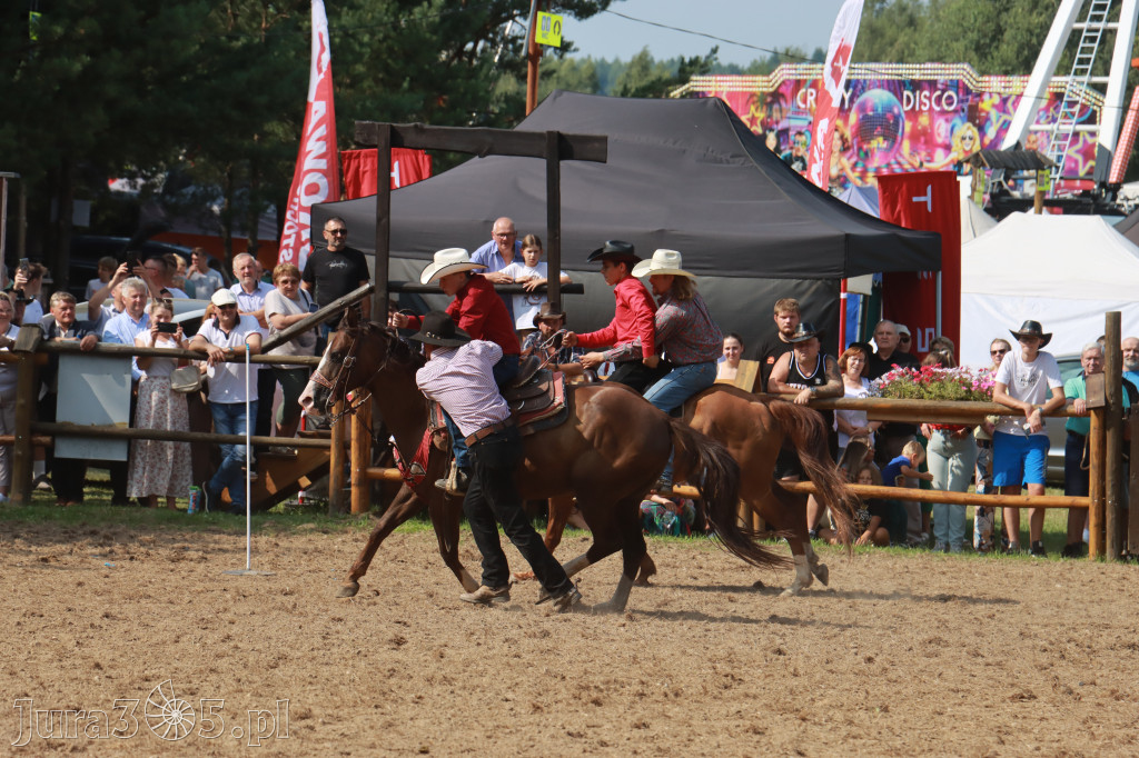 Fotorelacja XXI: Kaskaderski pokaz jeździecki - Festiwal z Kopyta w Gniazdowie