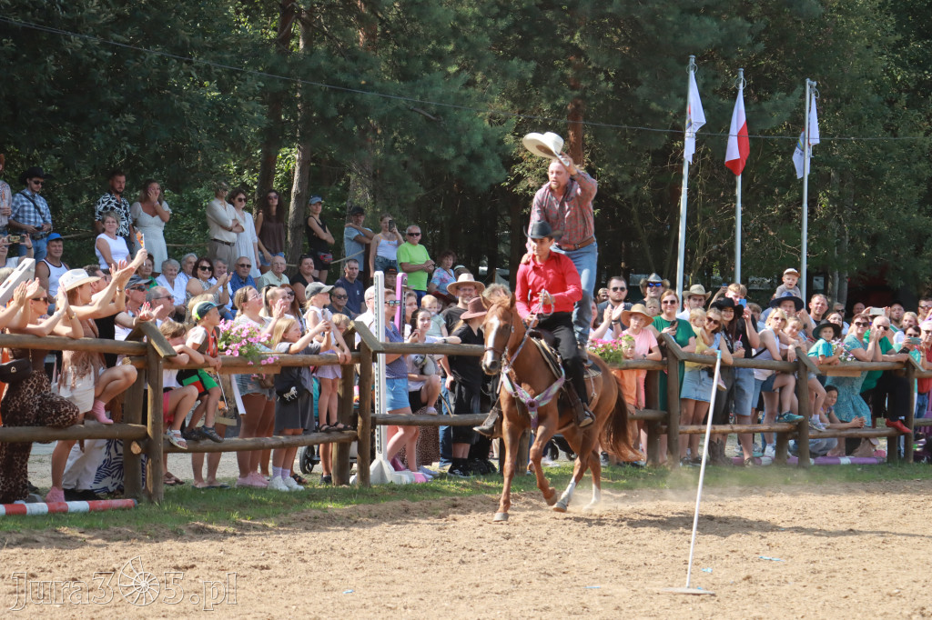 Fotorelacja XXI: Kaskaderski pokaz jeździecki - Festiwal z Kopyta w Gniazdowie
