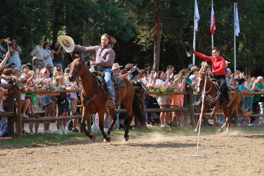 Fotorelacja XXI: Kaskaderski pokaz jeździecki - Festiwal z Kopyta w Gniazdowie