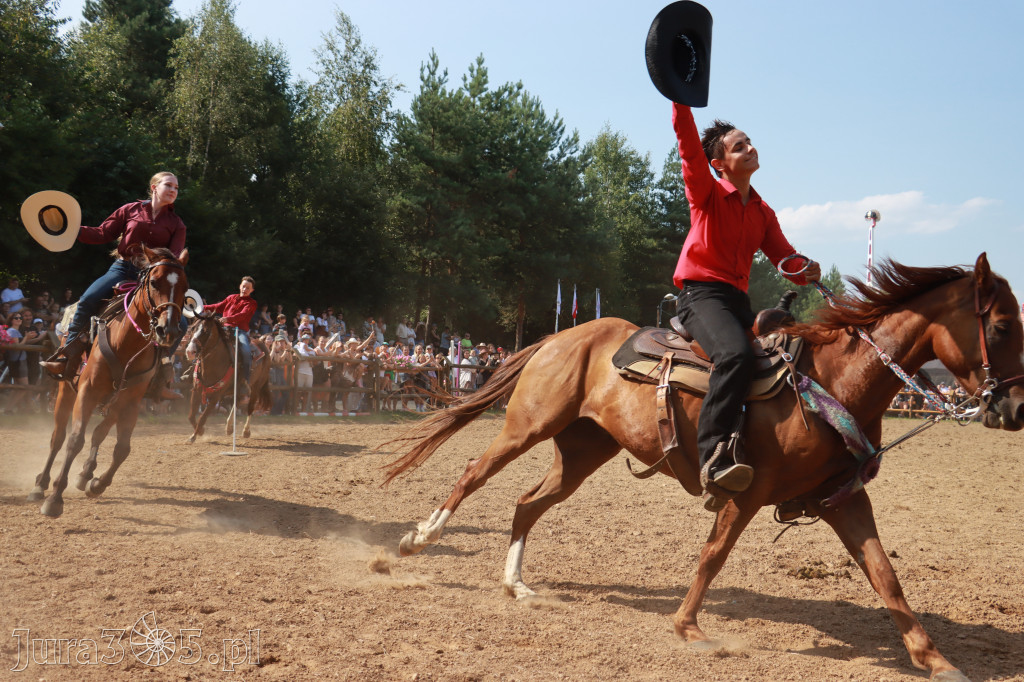 Fotorelacja XXI: Kaskaderski pokaz jeździecki - Festiwal z Kopyta w Gniazdowie
