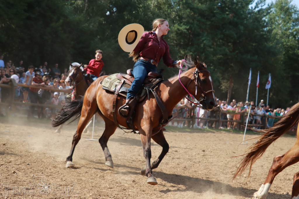 Fotorelacja XXI: Kaskaderski pokaz jeździecki - Festiwal z Kopyta w Gniazdowie