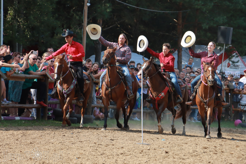 Fotorelacja XXI: Kaskaderski pokaz jeździecki - Festiwal z Kopyta w Gniazdowie