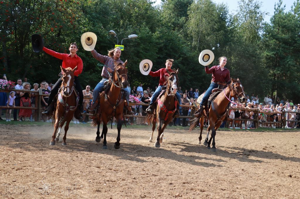 Fotorelacja XXI: Kaskaderski pokaz jeździecki - Festiwal z Kopyta w Gniazdowie