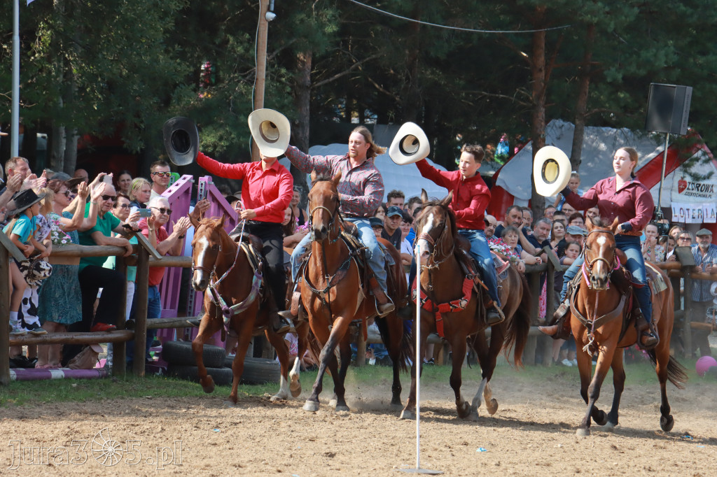 Fotorelacja XXI: Kaskaderski pokaz jeździecki - Festiwal z Kopyta w Gniazdowie