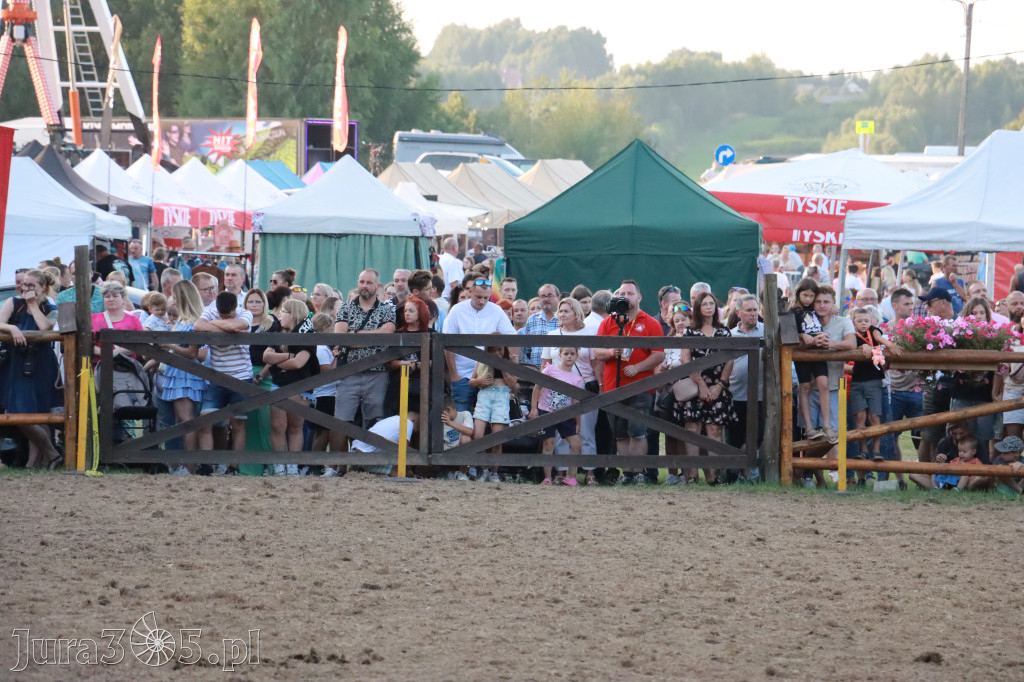 Fotorelacja XXI: Kaskaderski pokaz jeździecki - Festiwal z Kopyta w Gniazdowie