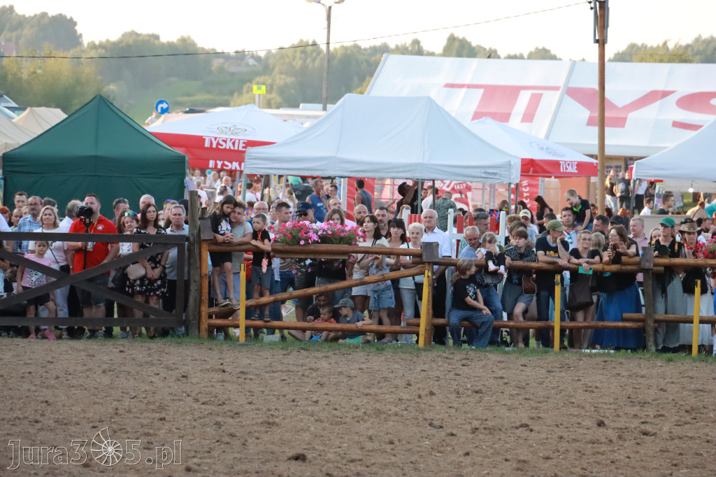 Fotorelacja XXI: Kaskaderski pokaz jeździecki - Festiwal z Kopyta w Gniazdowie