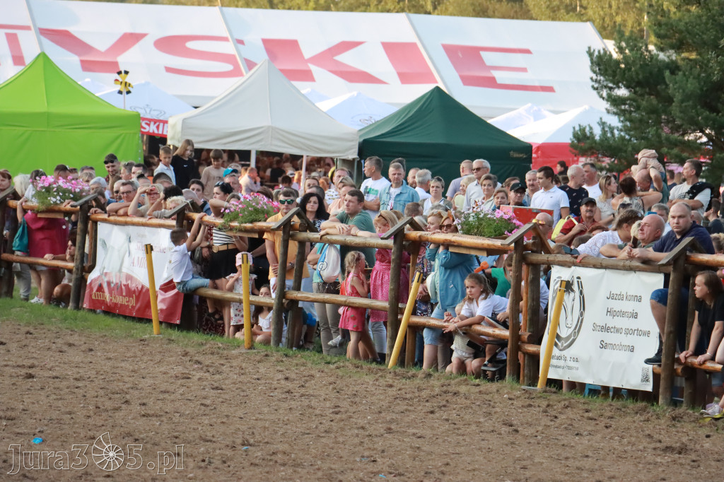 Fotorelacja XXI: Kaskaderski pokaz jeździecki - Festiwal z Kopyta w Gniazdowie