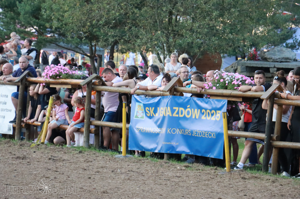 Fotorelacja XXI: Kaskaderski pokaz jeździecki - Festiwal z Kopyta w Gniazdowie