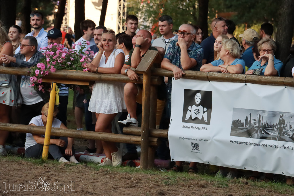 Fotorelacja XXI: Kaskaderski pokaz jeździecki - Festiwal z Kopyta w Gniazdowie
