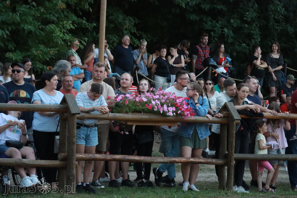Fotorelacja XXI: Kaskaderski pokaz jeździecki - Festiwal z Kopyta w Gniazdowie