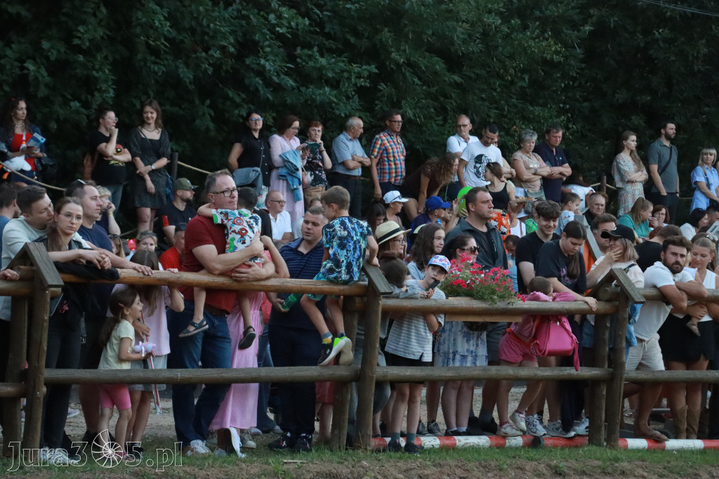 Fotorelacja XXI: Kaskaderski pokaz jeździecki - Festiwal z Kopyta w Gniazdowie