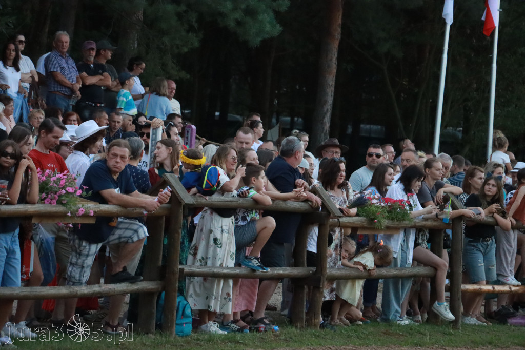 Fotorelacja XXI: Kaskaderski pokaz jeździecki - Festiwal z Kopyta w Gniazdowie