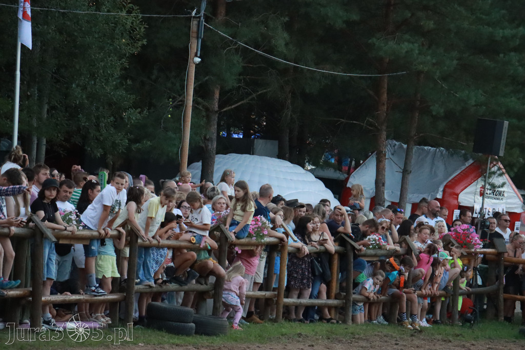 Fotorelacja XXI: Kaskaderski pokaz jeździecki - Festiwal z Kopyta w Gniazdowie