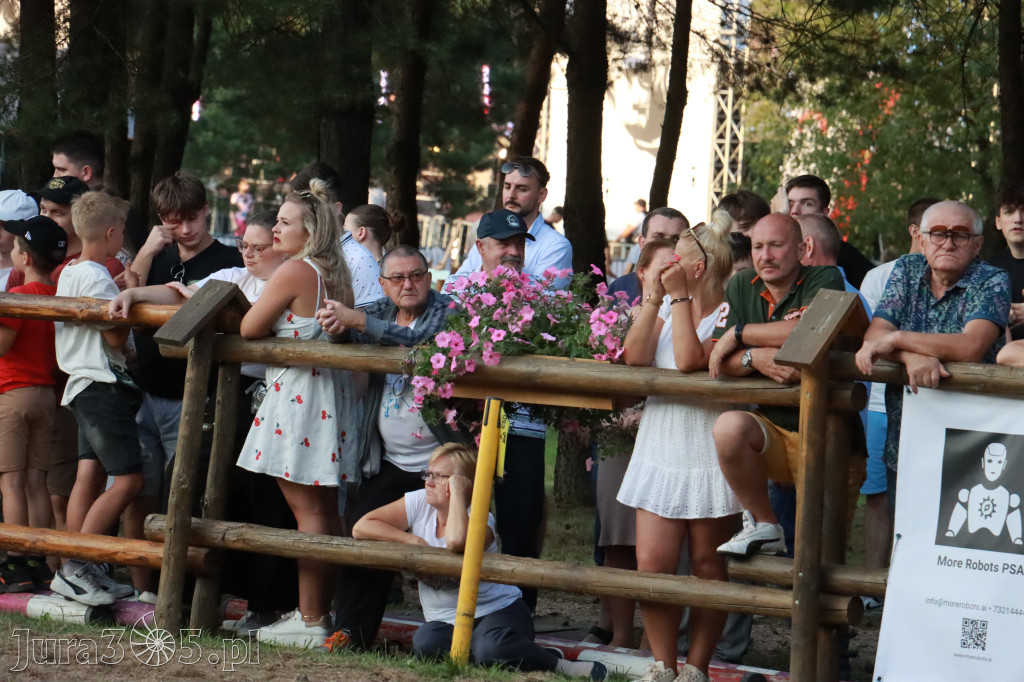 Fotorelacja XXI: Kaskaderski pokaz jeździecki - Festiwal z Kopyta w Gniazdowie
