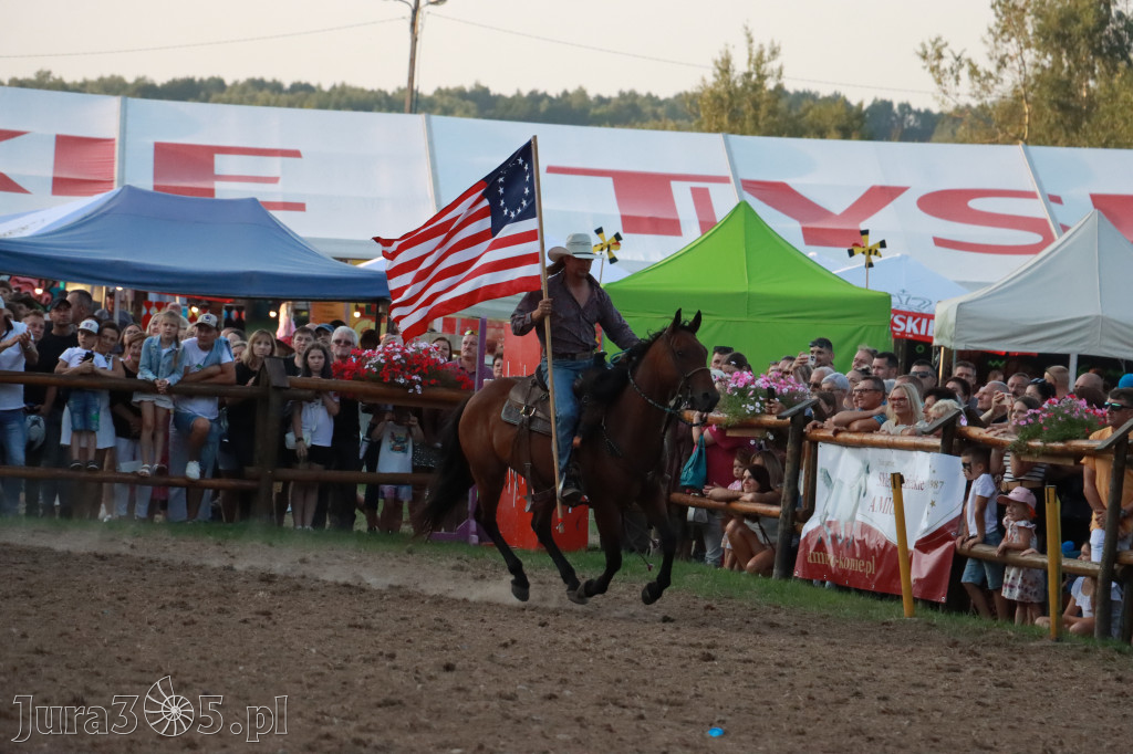 Fotorelacja XXI: Kaskaderski pokaz jeździecki - Festiwal z Kopyta w Gniazdowie