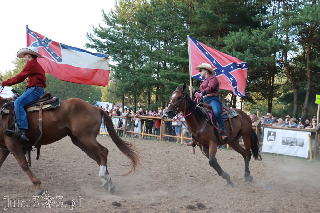 Fotorelacja XXI: Kaskaderski pokaz jeździecki - Festiwal z Kopyta w Gniazdowie