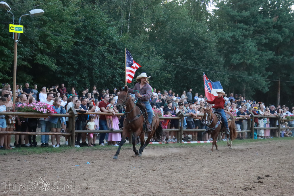 Fotorelacja XXI: Kaskaderski pokaz jeździecki - Festiwal z Kopyta w Gniazdowie