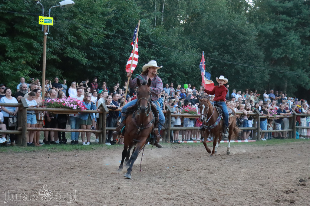 Fotorelacja XXI: Kaskaderski pokaz jeździecki - Festiwal z Kopyta w Gniazdowie