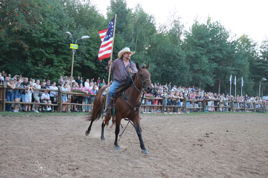 Fotorelacja XXI: Kaskaderski pokaz jeździecki - Festiwal z Kopyta w Gniazdowie