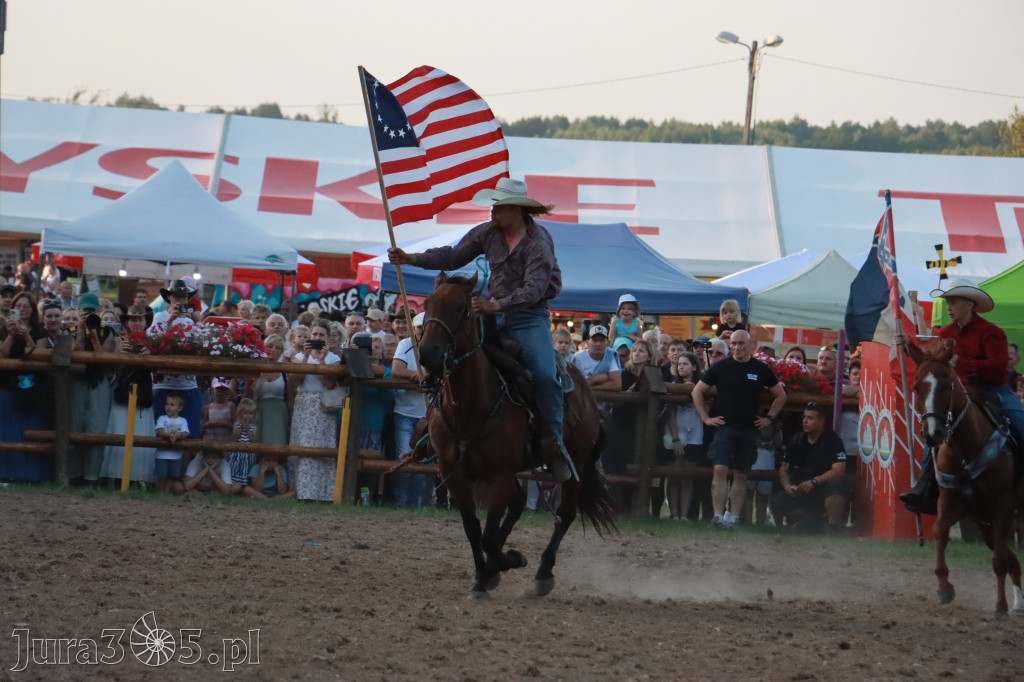Fotorelacja XXI: Kaskaderski pokaz jeździecki - Festiwal z Kopyta w Gniazdowie
