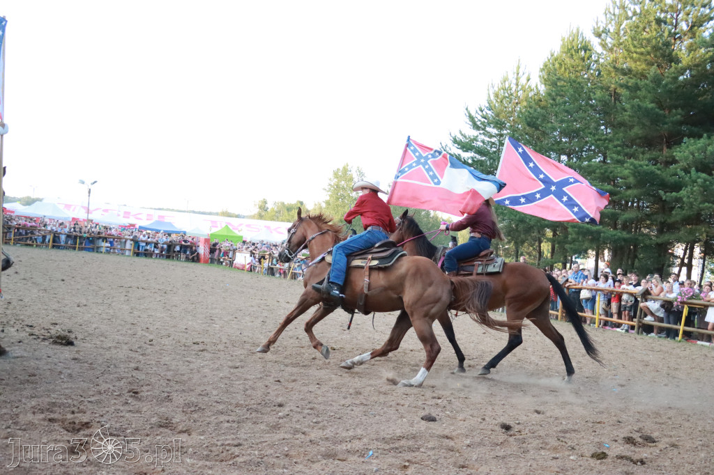 Fotorelacja XXI: Kaskaderski pokaz jeździecki - Festiwal z Kopyta w Gniazdowie