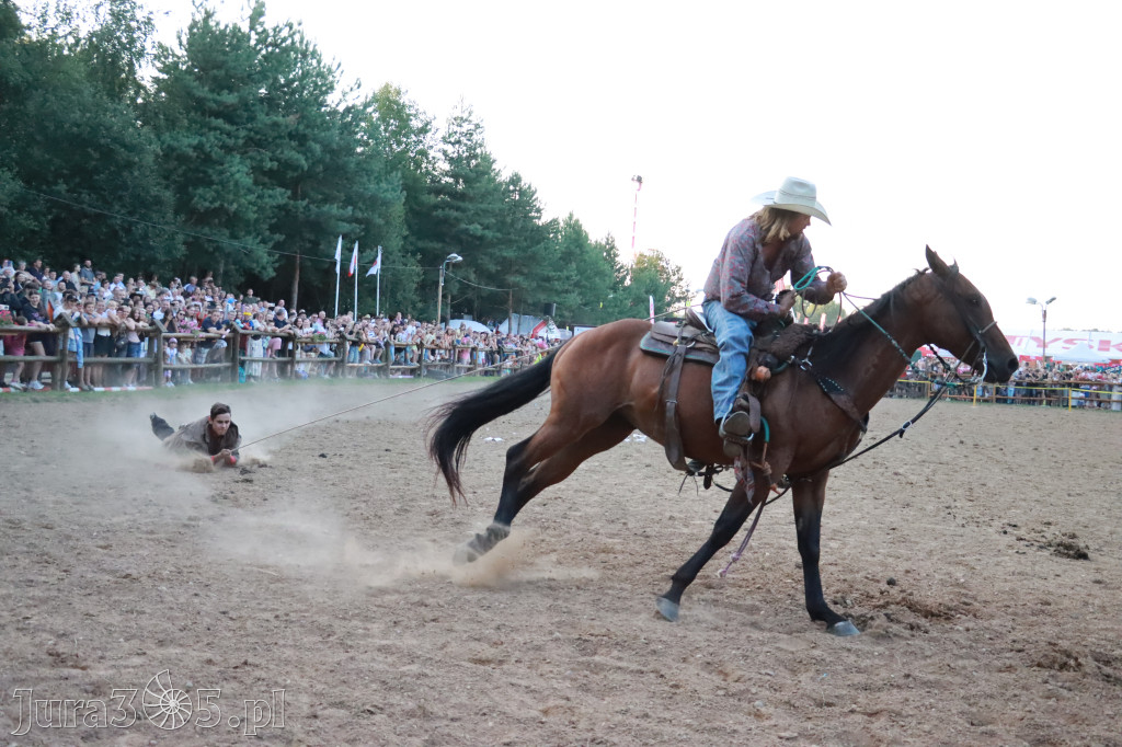Fotorelacja XXI: Kaskaderski pokaz jeździecki - Festiwal z Kopyta w Gniazdowie