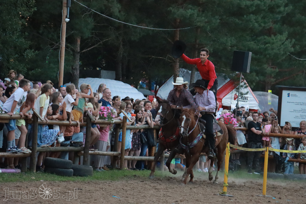 Fotorelacja XXI: Kaskaderski pokaz jeździecki - Festiwal z Kopyta w Gniazdowie