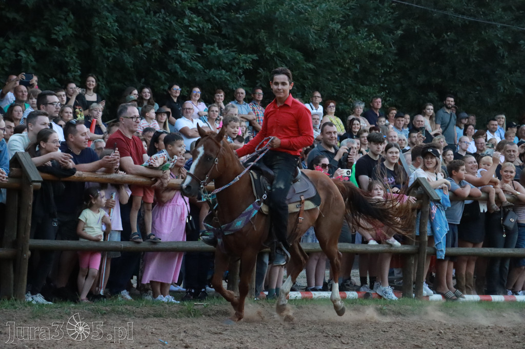 Fotorelacja XXI: Kaskaderski pokaz jeździecki - Festiwal z Kopyta w Gniazdowie